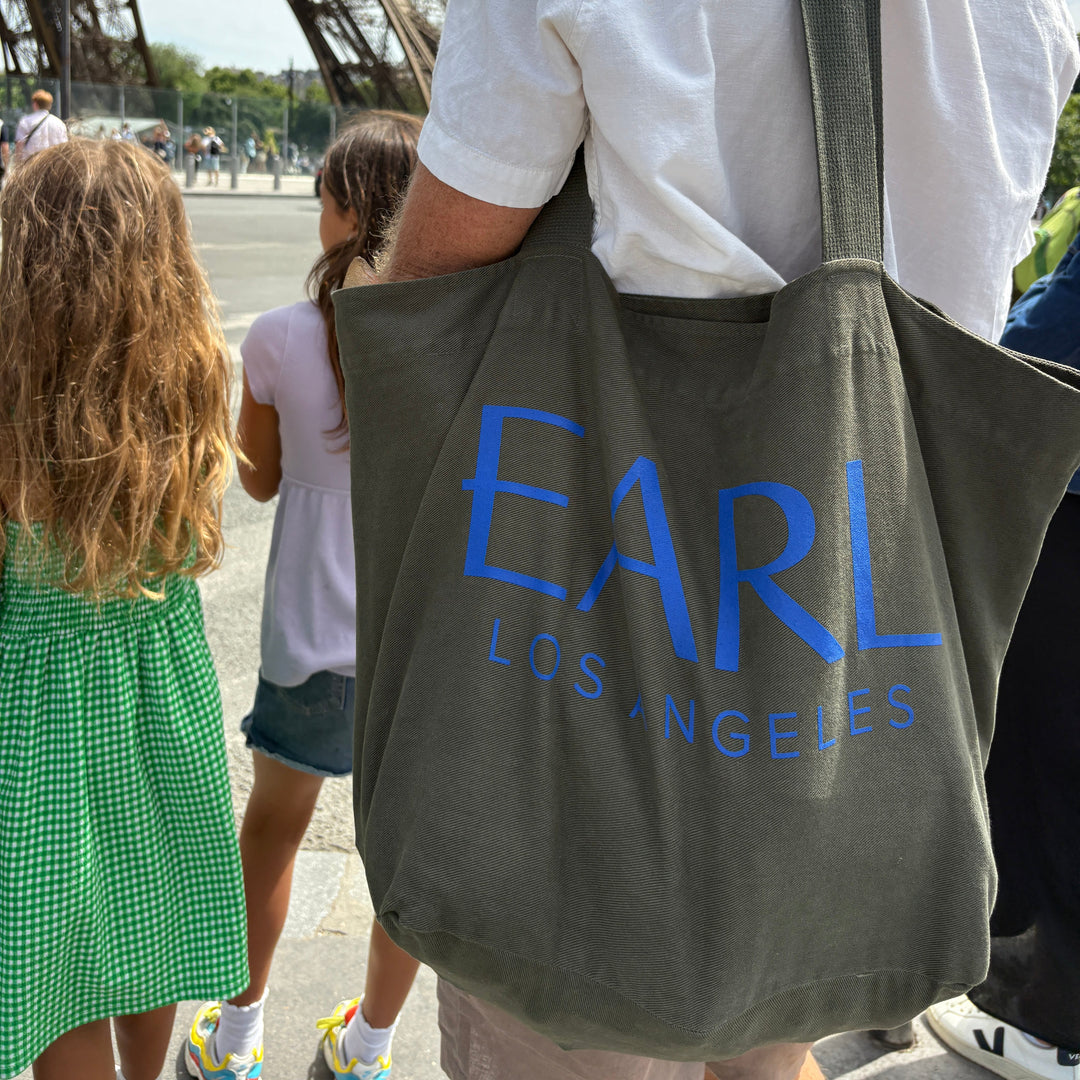 XL EARL Canvas Tote