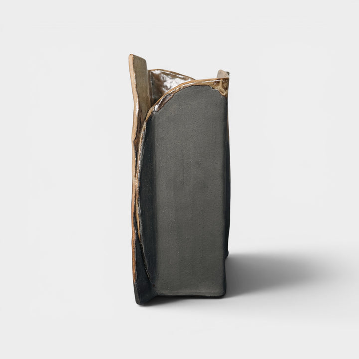 BOKIS Vase | Charcoal Clay