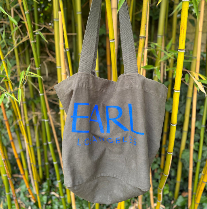 XL EARL Canvas Tote